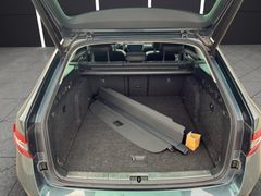 Skoda Superb Combi 2.0 TDI Premium Edition 4x4