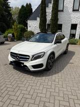 Mercedes-Benz GLA 200 AMG Line AMG Line - Mercedes-Benz GLA-Klasse Gebrauchtwagen in Bremen
