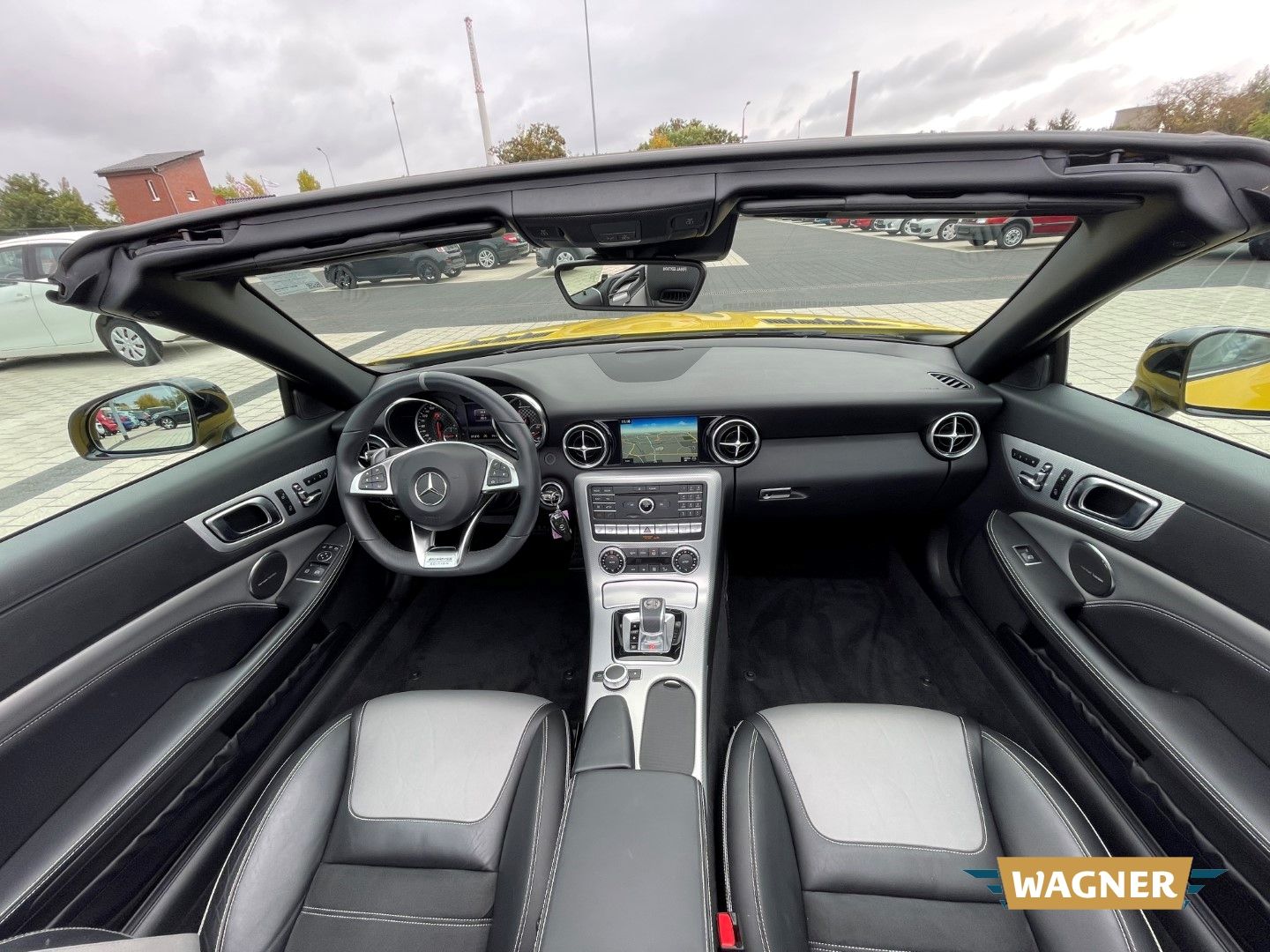 Fahrzeugabbildung Mercedes-Benz SLC 43 AMG FinalEdition  Harman Kardon Sportsitz