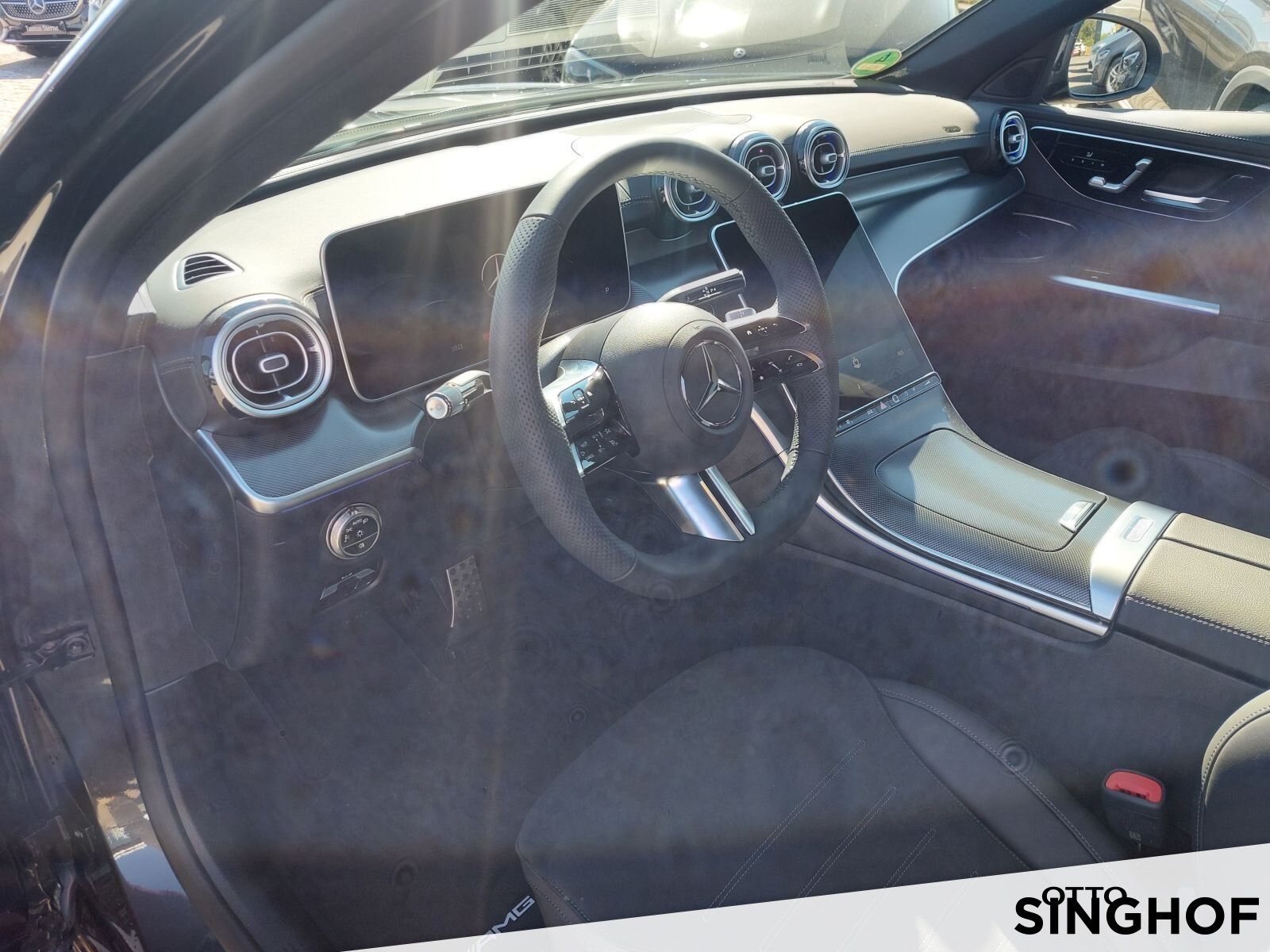 Fahrzeugabbildung Mercedes-Benz C 220 d AMG Pano+AHK+Night+Digital+360°+Distron+