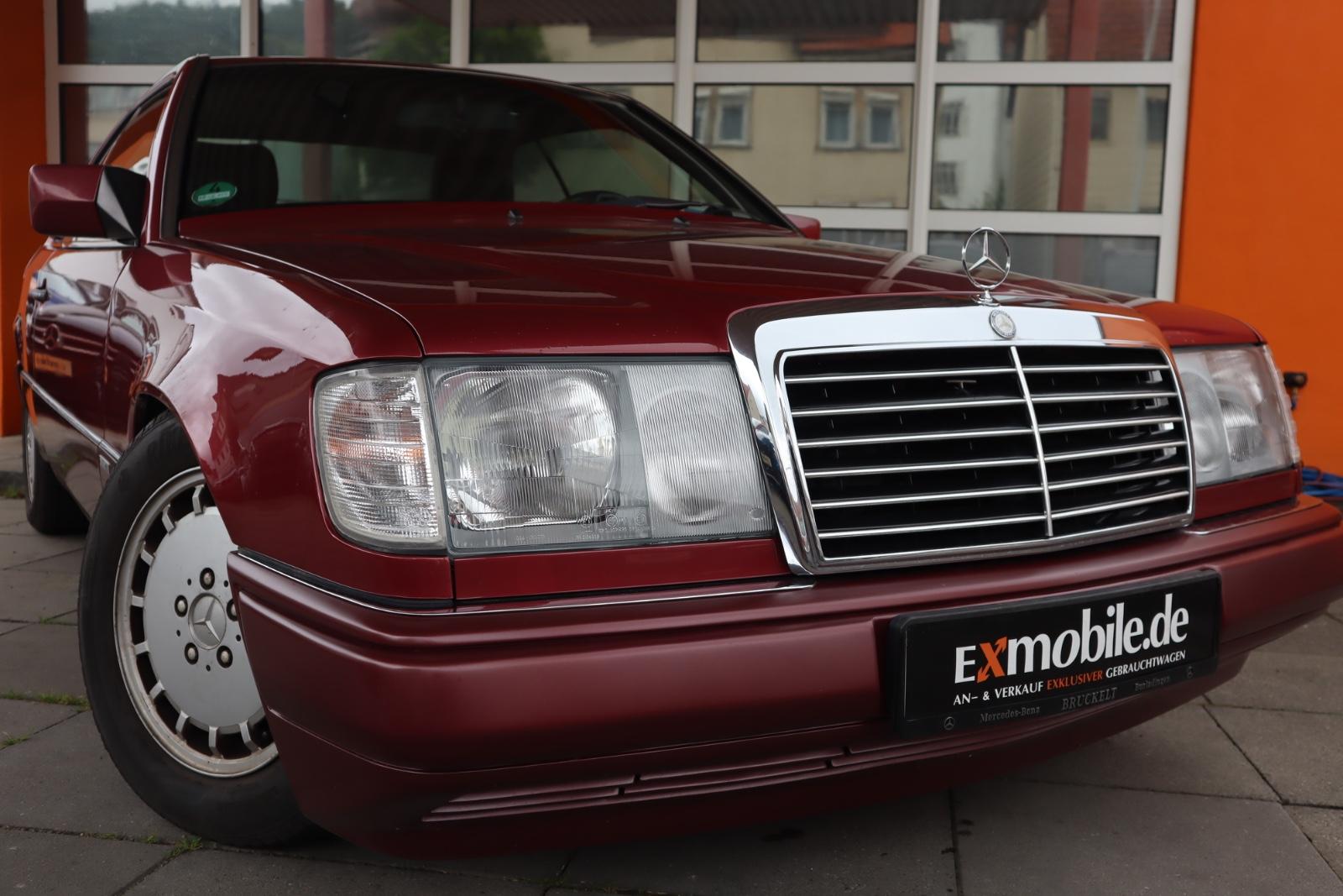 Mercedes-Benz 230