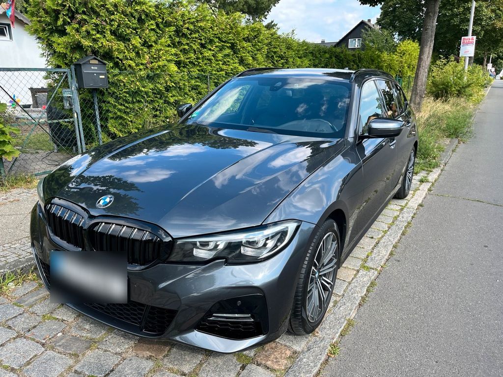 Image of BMW 320