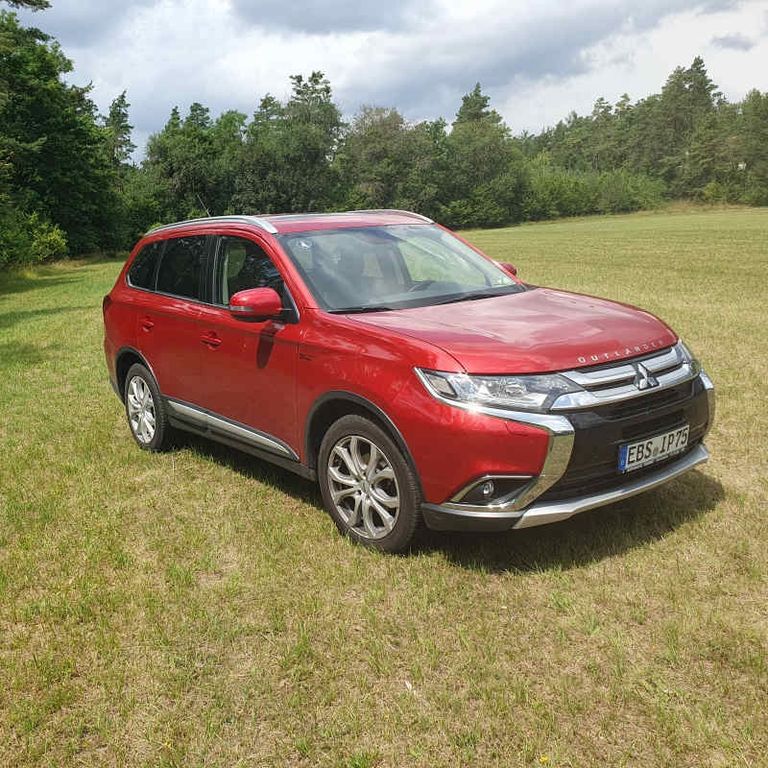 Image of Mitsubishi Outlander