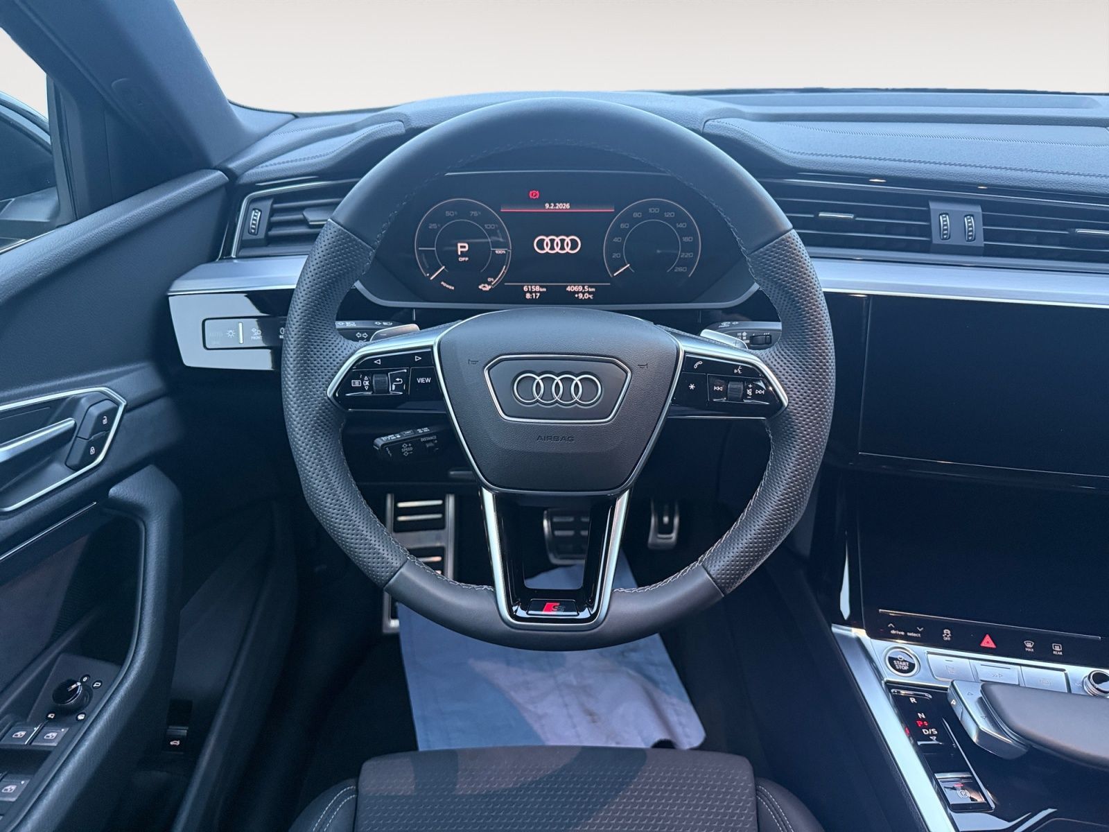 Audi Q8 e-tron - Bild 14