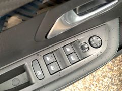 Foto Nummer 12: PEUGEOT 208