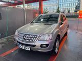 Mercedes-Benz ML 350 - Mercedes-Benz 350 in Köln