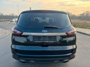 Ford S-Max - 7