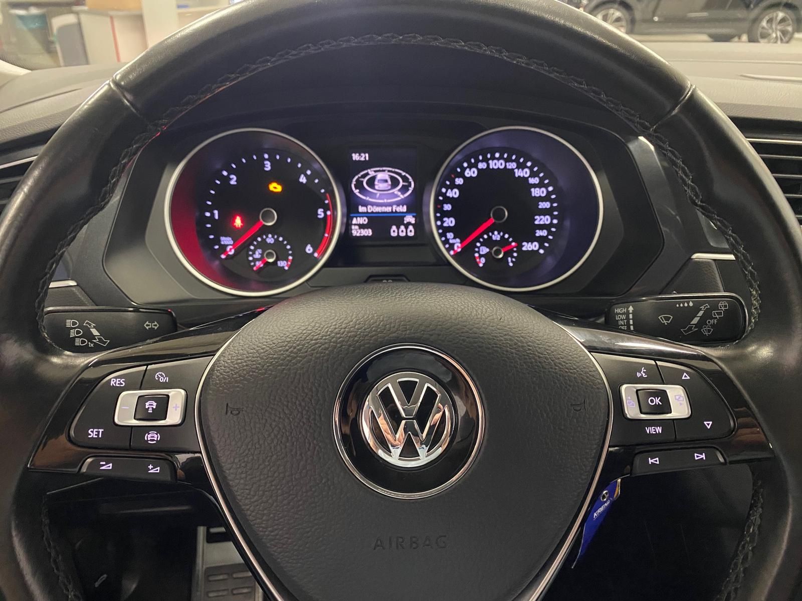 Fahrzeugabbildung Volkswagen Tiguan 2.0 TDI +AHK+APP+ALLWETTER+KLIMA+ACC