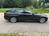 BMW 540i xDrive Touring M Sportpaket Laserlicht  - BMW 540 mit Benzin-Antrieb: Kombi, Sportpaket