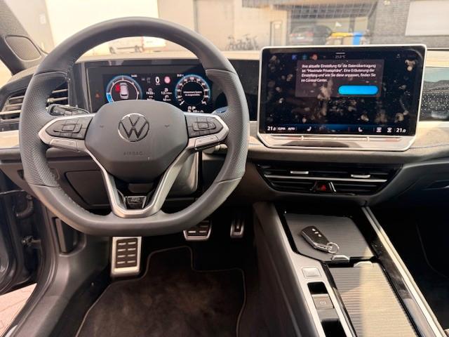 Volkswagen Passat Variant 2.0 TDI R-line ACC LED
