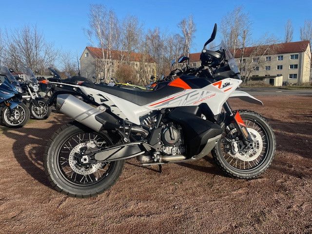 KTM 790 ADVENTURE  MY24