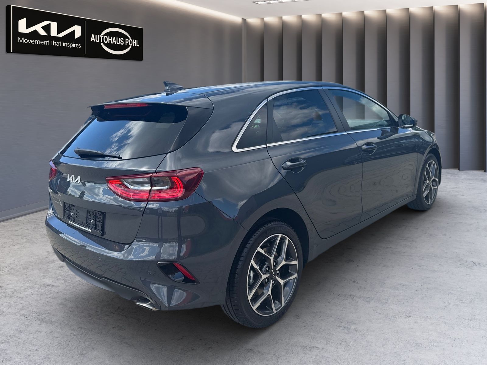 Fahrzeugabbildung Kia CEED_5 1.0T 48V DCT 100 ULTIMATE STY JBL    JUNI