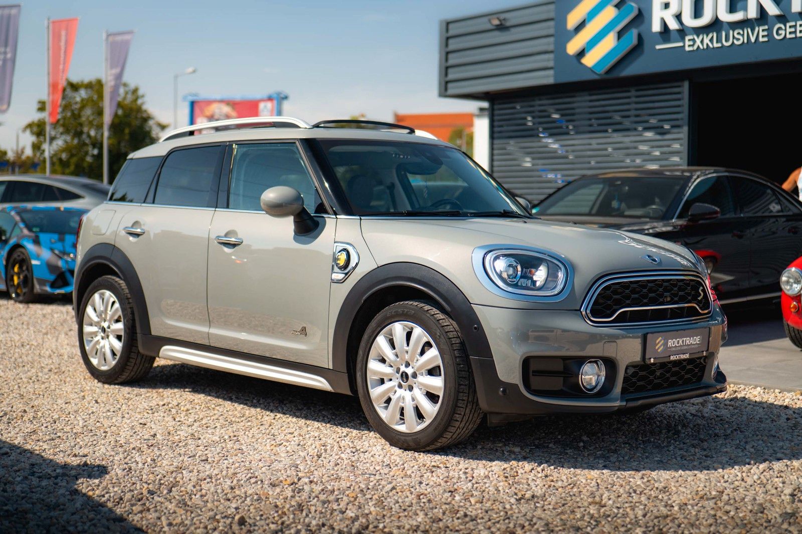 Fahrzeugabbildung MINI COOPER SE Countryman All4 | Pano | ACC | Plug-In
