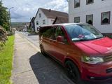 Volkswagen T5 Multivan Edition 25  - rote Volkswagen T5 Multivan
