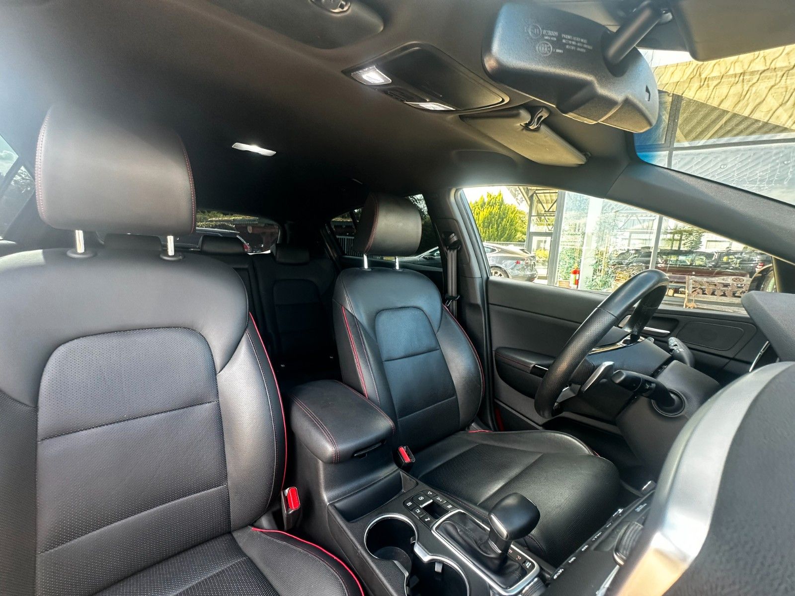 Fahrzeugabbildung Kia Sportage 1.6 T-GDI DCT 4WD GT line