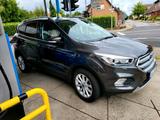 Ford Kuga.  Automatik Bj 2019. Benzin 150 PS. - Ford Kuga: Van