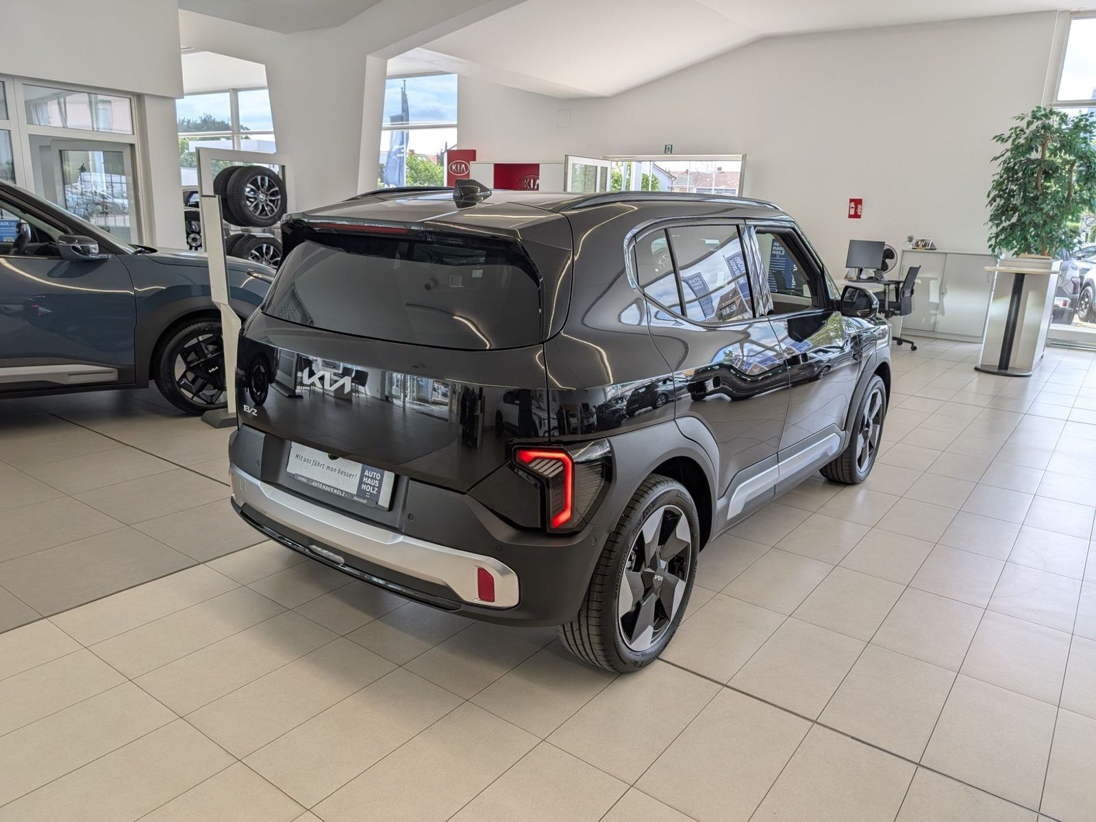 KIA EV2  42,2-kWh Earth 4-Sitzer Design Sitzpaket – Bild 4
