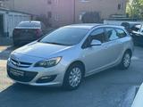 Opel Astra J Sports Tourer Edition*KLIMA*SHZ*GARANTIE