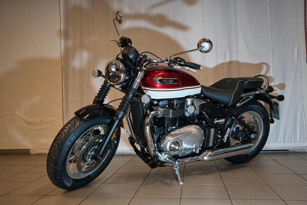 Triumph SPEEDMASTER 