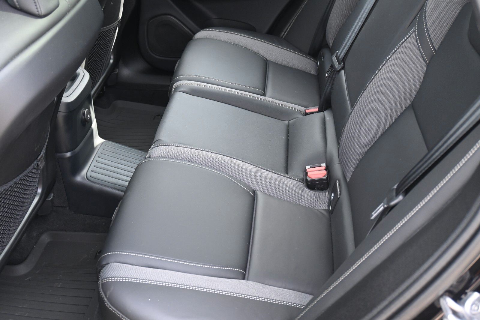 Fahrzeugabbildung Volvo XC60 T8 Ultimate Black Edit.*360°*AHK*HUD*PANO*