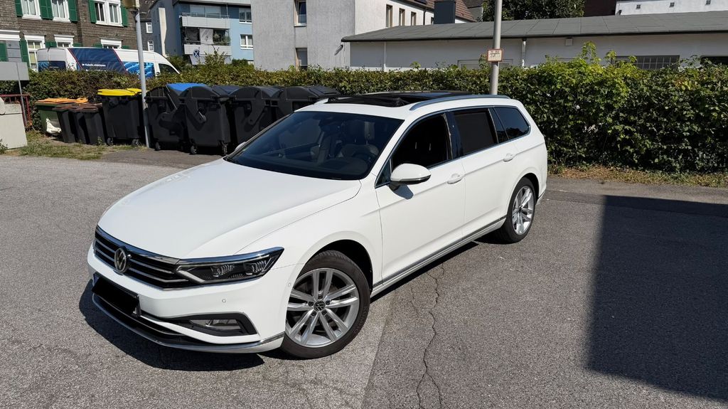 Image of Volkswagen Passat Variant