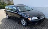 Volvo V70 Kombi 2.4 Momentum - Volvo V70 aus 2005