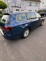 Volkswagen Passat Variant 2.0 TDI | Pano | HeadUp | 8x Reif - Volkswagen Passat Variant in Kassel