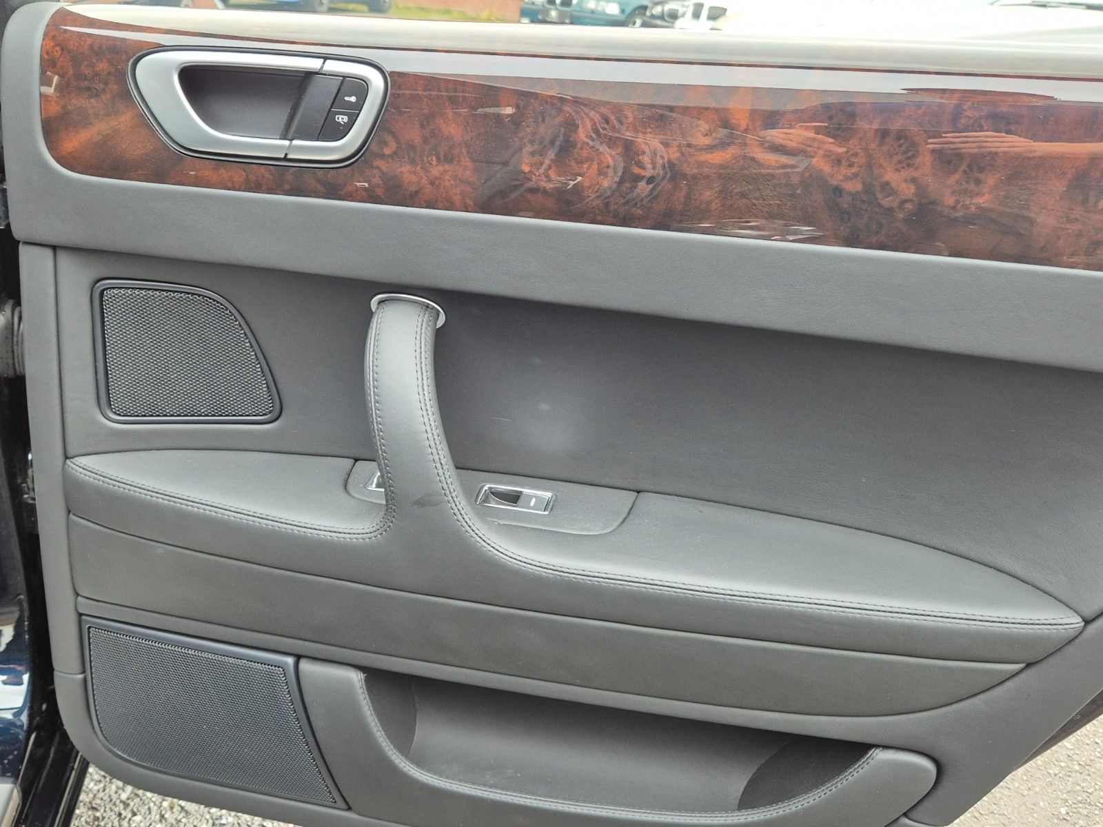 Fahrzeugabbildung Bentley Continental Flying Spur/Ausnahmezustand/Orig. km