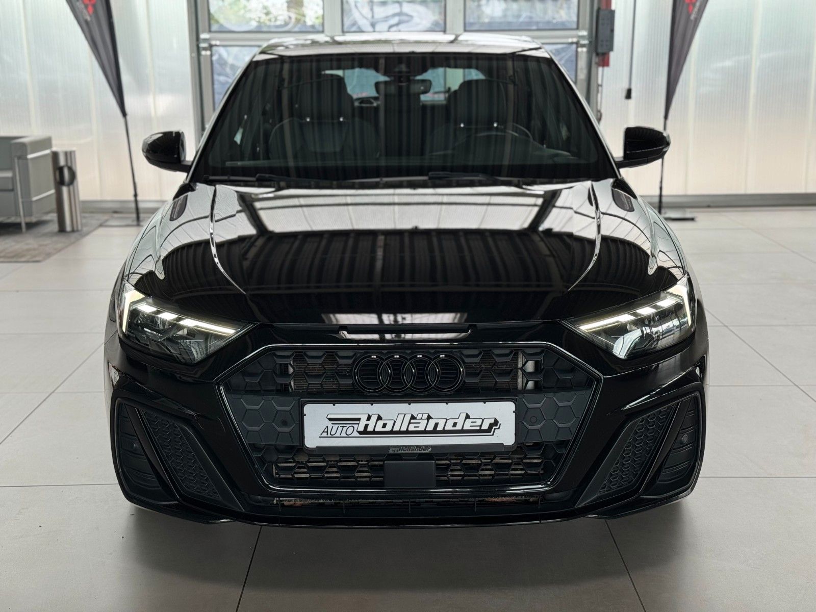 Fahrzeugabbildung Audi A1 Sportback 40 2.0TFSI 3x S-line Plus-Paket ACC