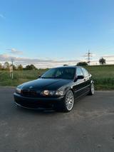 BMW E46 328i - BMW 328 aus 2000: 328i
