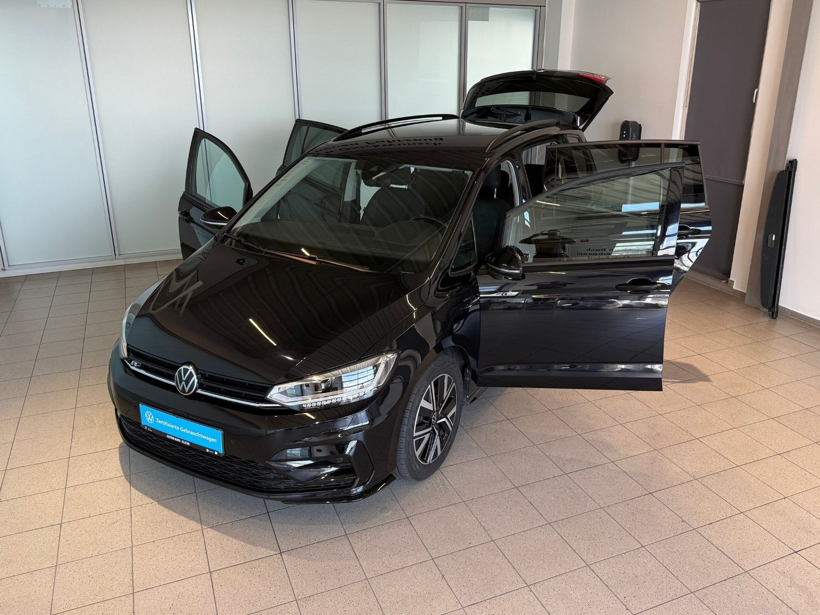 Volkswagen Touran 1.5 TSI Highline Elektr. Heckklappe Mass foto 2