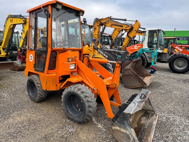 Kubota R 310