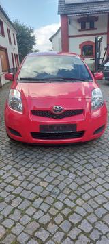 Toyota Verkaufe Toyota Yaris - Toyota Yaris Gebrauchtwagen in Dresden