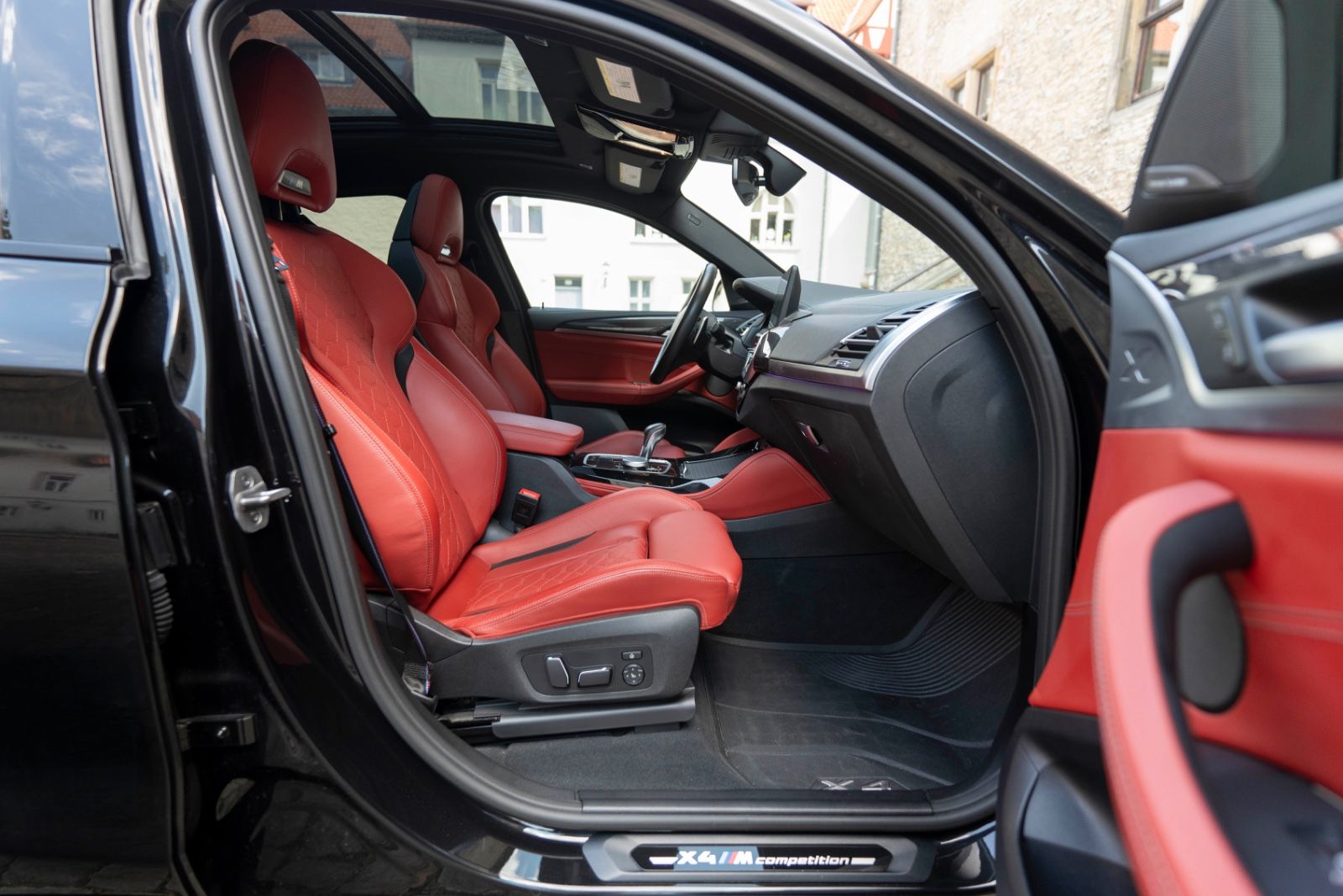 Fahrzeugabbildung BMW X4 M COMPETITION ACC H&K HUD LED 360°