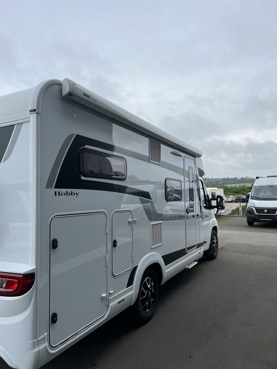 Fahrzeugabbildung Hobby OnTour Van Edition 65 1.Hand, Top, Viel Zubehör