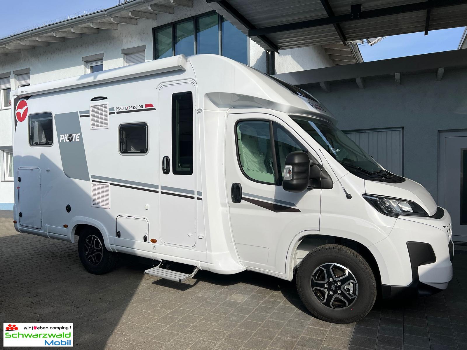 Pilote P650GJ EXP. MY25 AUTOM 6EH TV+SAT NAVI