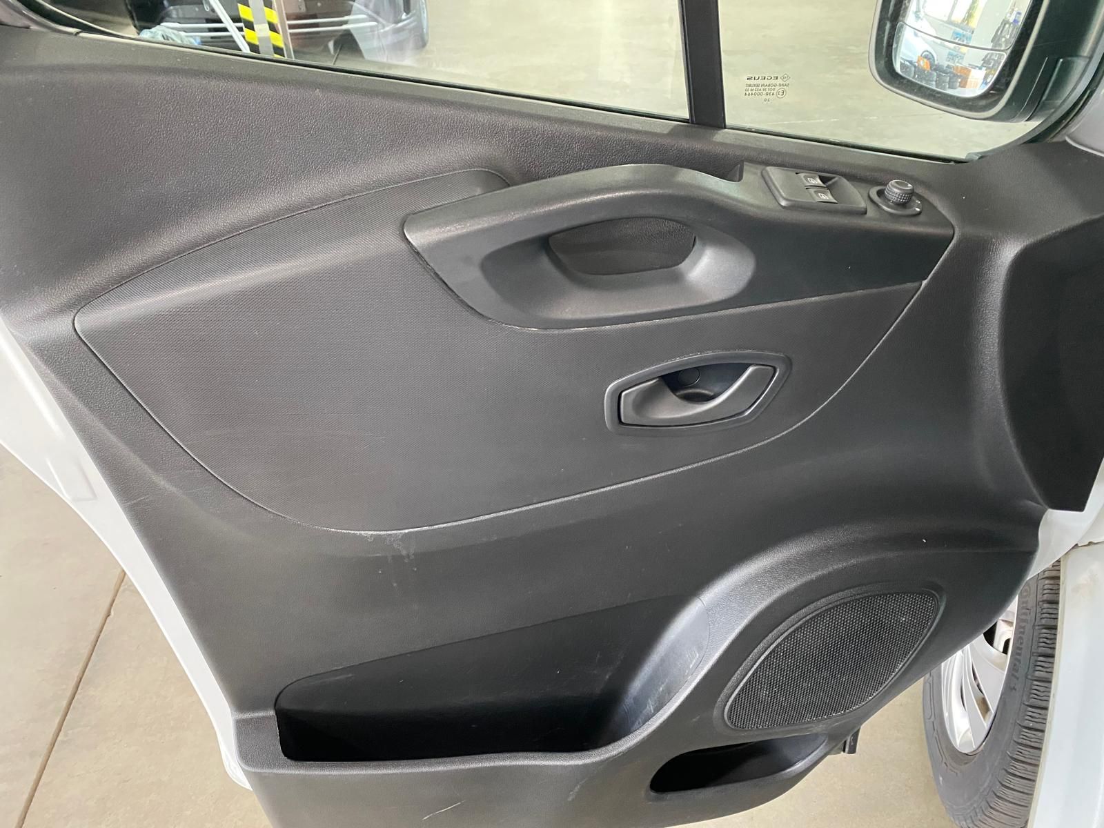 Fahrzeugabbildung Renault Trafic L1H1 2.0 dCi /Navi/Klima/2-Si/BOTT/SH/RFK