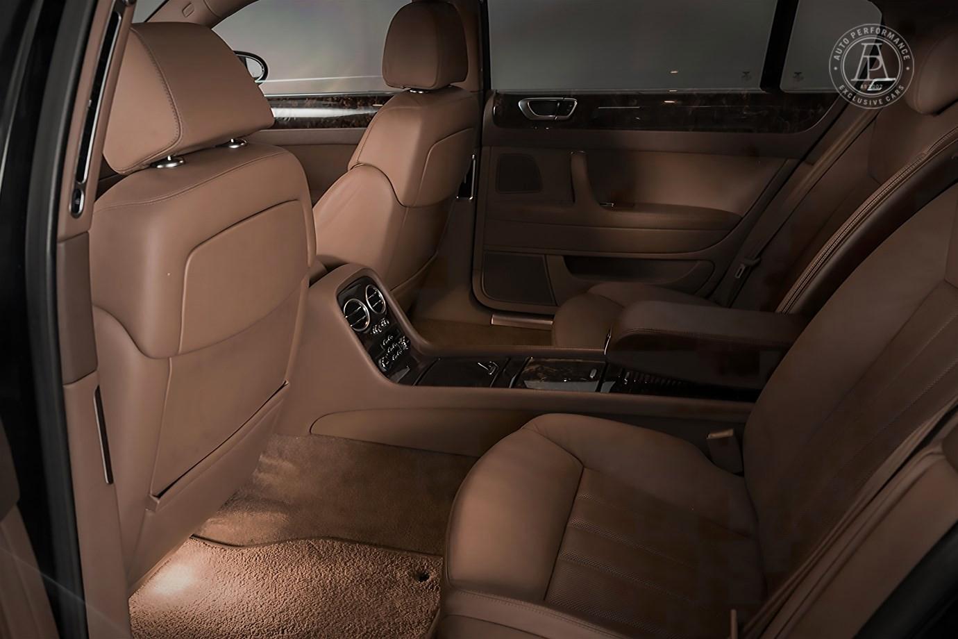 Bentley Continental Flying Spur 6.0 W12 560hp