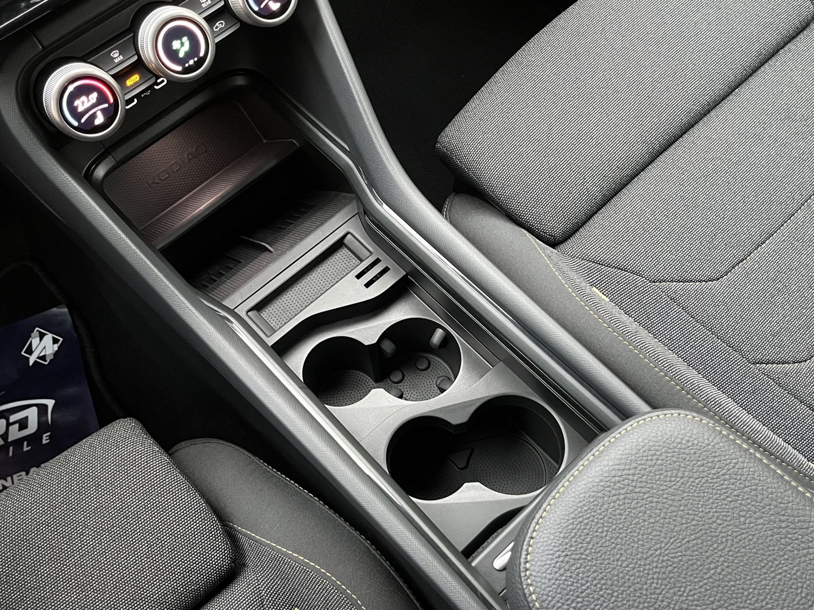 Fahrzeugabbildung SKODA Kodiaq 2.0 TDI DSG*7-Sitzer*ACC*ViCo*SHZ*LED**