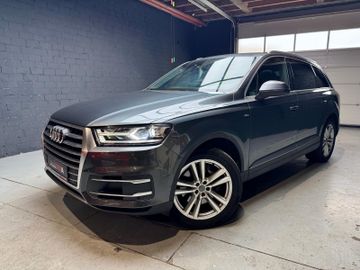 Audi Q7 - 1