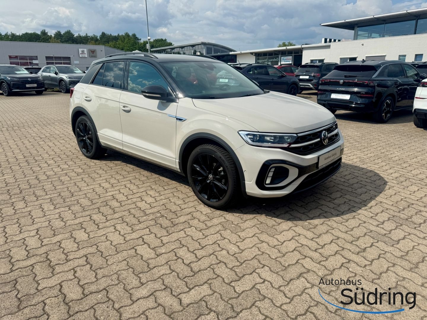 T-Roc 1,5 TSI R-Line DSG BlackStyle AHK Rückfk.