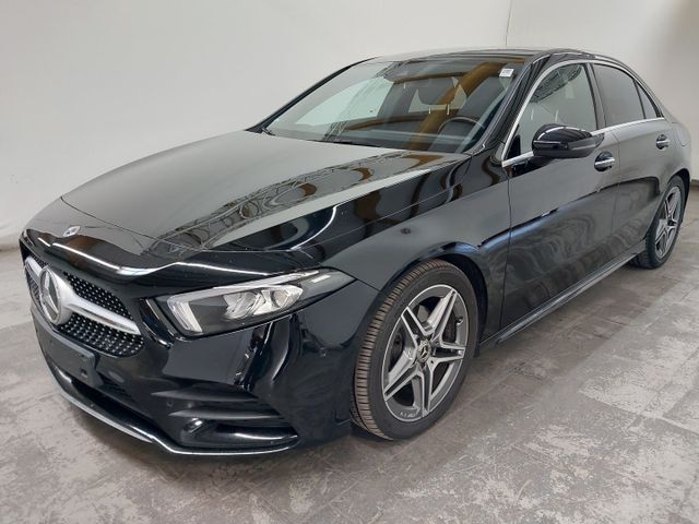 Mercedes-Benz A 200 d. AMG LINE