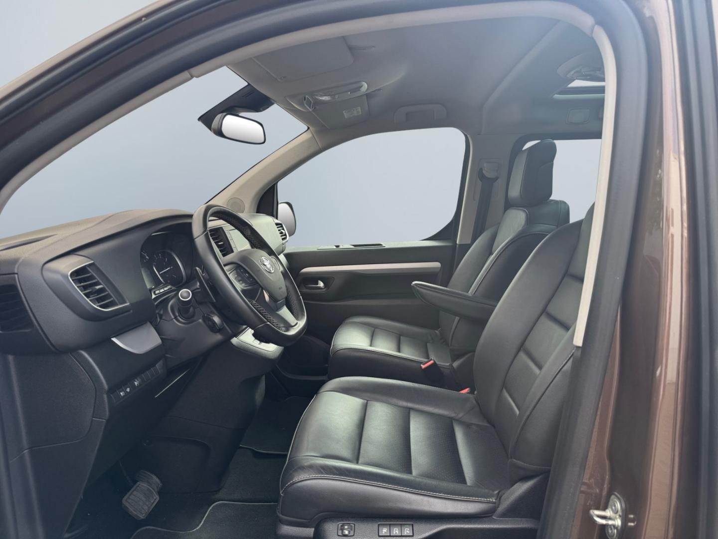 Toyota Proace Verso L2 Executive 7-Sitzer *Pano*SHZ*HUD