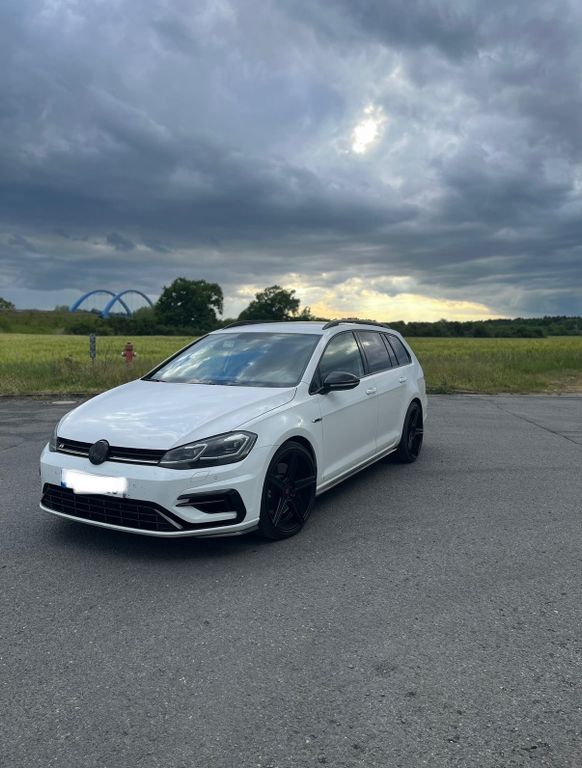 Image of Volkswagen Golf