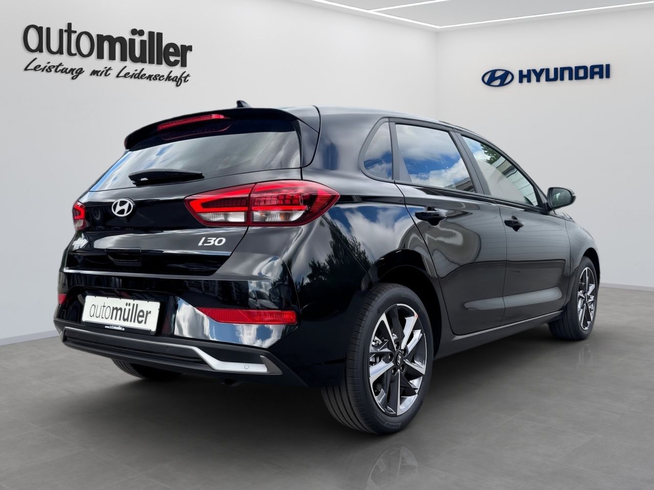Fahrzeugabbildung Hyundai i30 TREND ACC Akustikglas Fernlichtass. Kam. LM