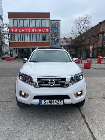 Nissan Navara NP300 Tekna Double Cab 4x4