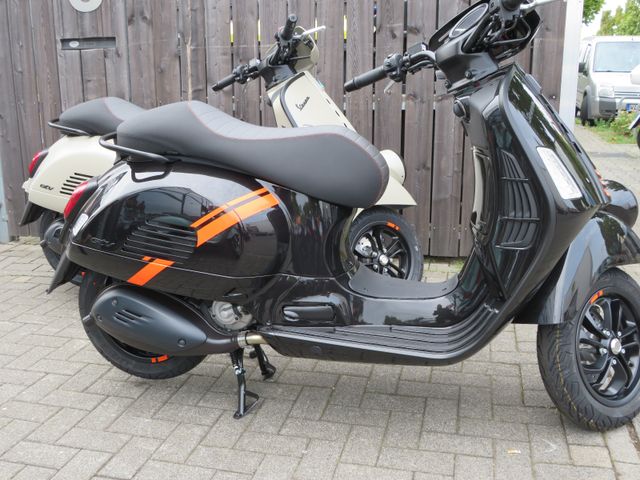 Vespa GTV 300  HPE schwarz Euro 5 Aktion