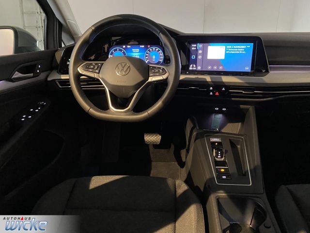 Golf VIII 2.0 TDI DSG Life NAVI KLIMA PDC LED