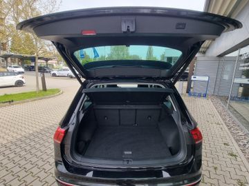 Fahrzeugabbildung Volkswagen Tiguan Comfortl. R Line 2.0 TDI DSG NAVI LED