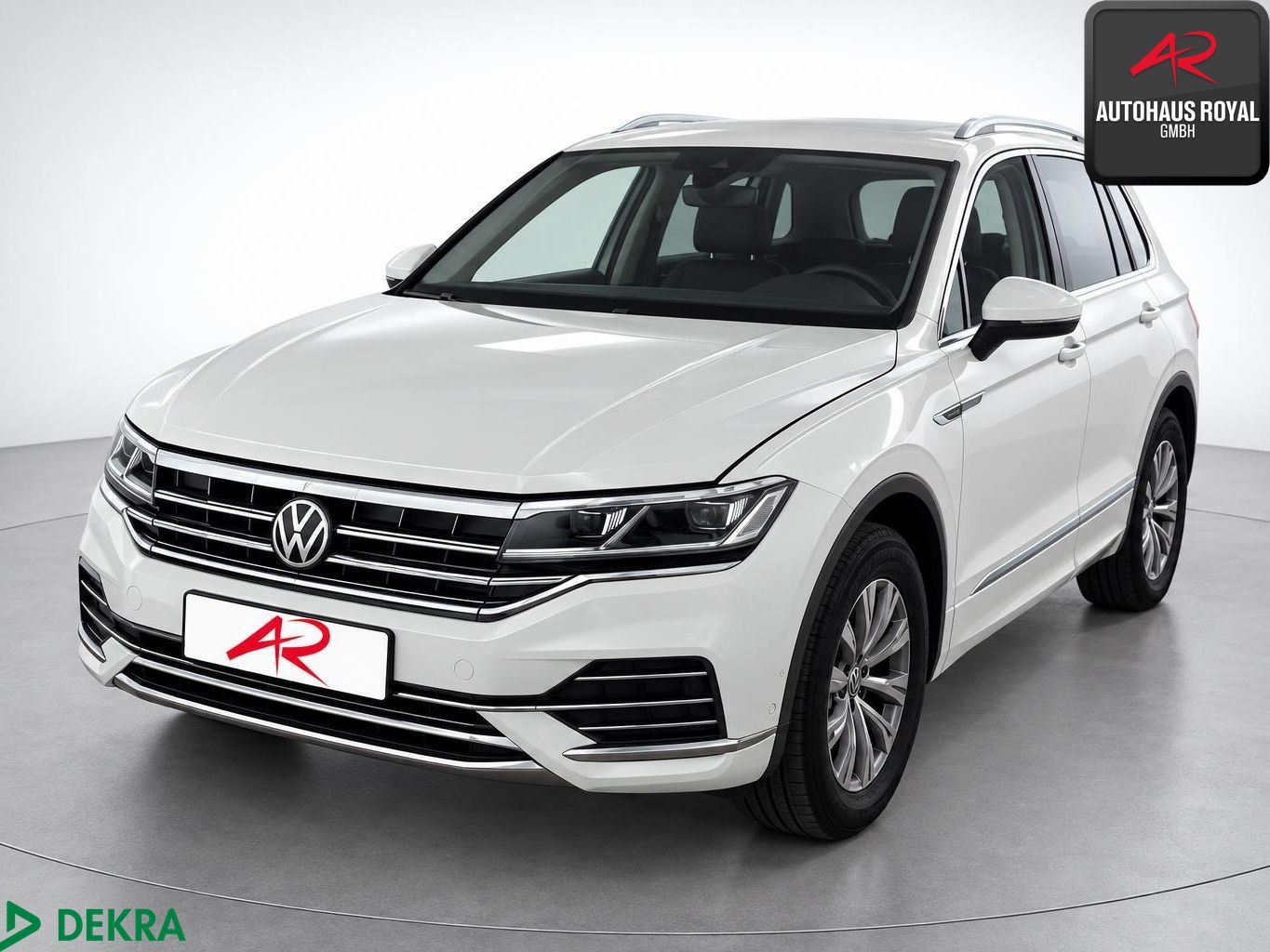 Volkswagen Touareg 3.0 TDI 4M ELEGANCE STANDHZ,360° KEYLESS foto 1